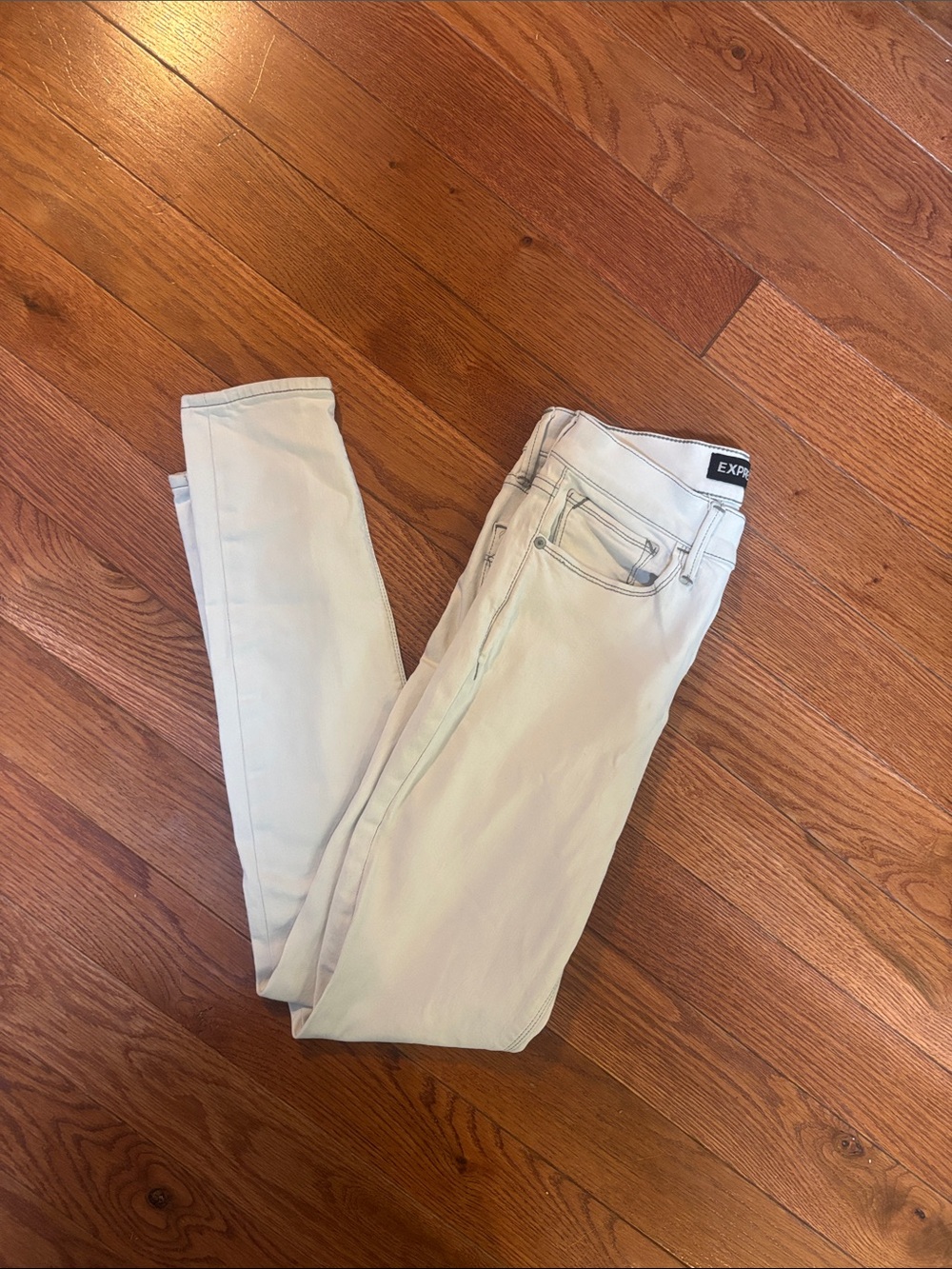 Express jeans size 4 mid rise